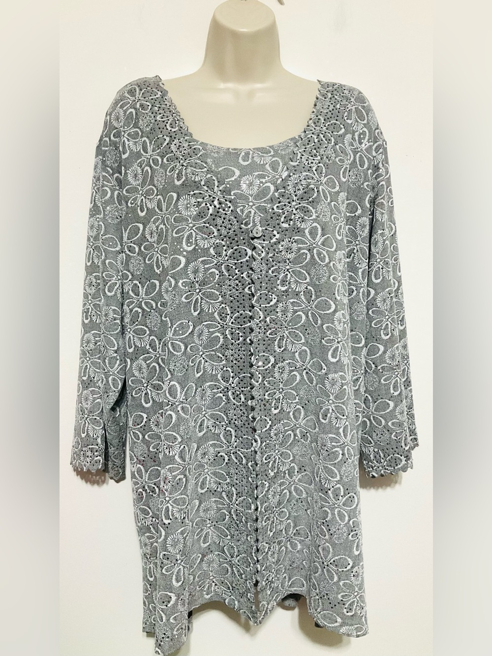 Maggie Sweet 3XL tunic overlay top. Gray white floral sequins